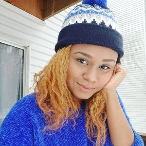 Meet your Posher, Krisangela